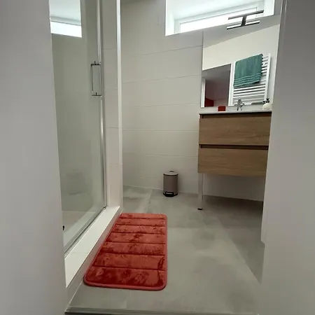 2 Pieces Neuf Proche Gare 公寓 图勒