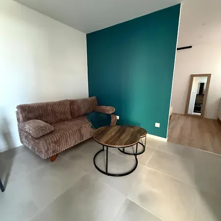 2 Pieces Neuf Proche Gare * 图勒