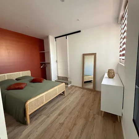 2 Pieces Neuf Proche Gare 图勒